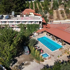 Dort Mevsim Hotel